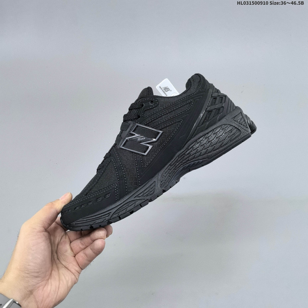New Balance 1906R Black Sneakers HL031500910