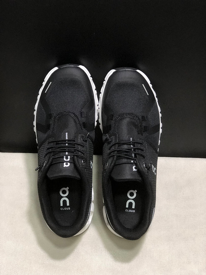 On Cloud 6 Black White Running Sneakers